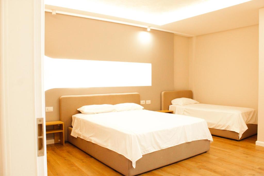Zena Hotel Rooms